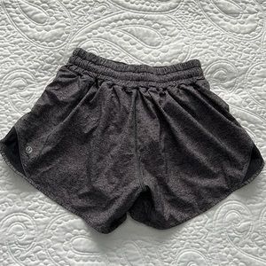 Lulu Lemon Hotty Hot Shorts 4’